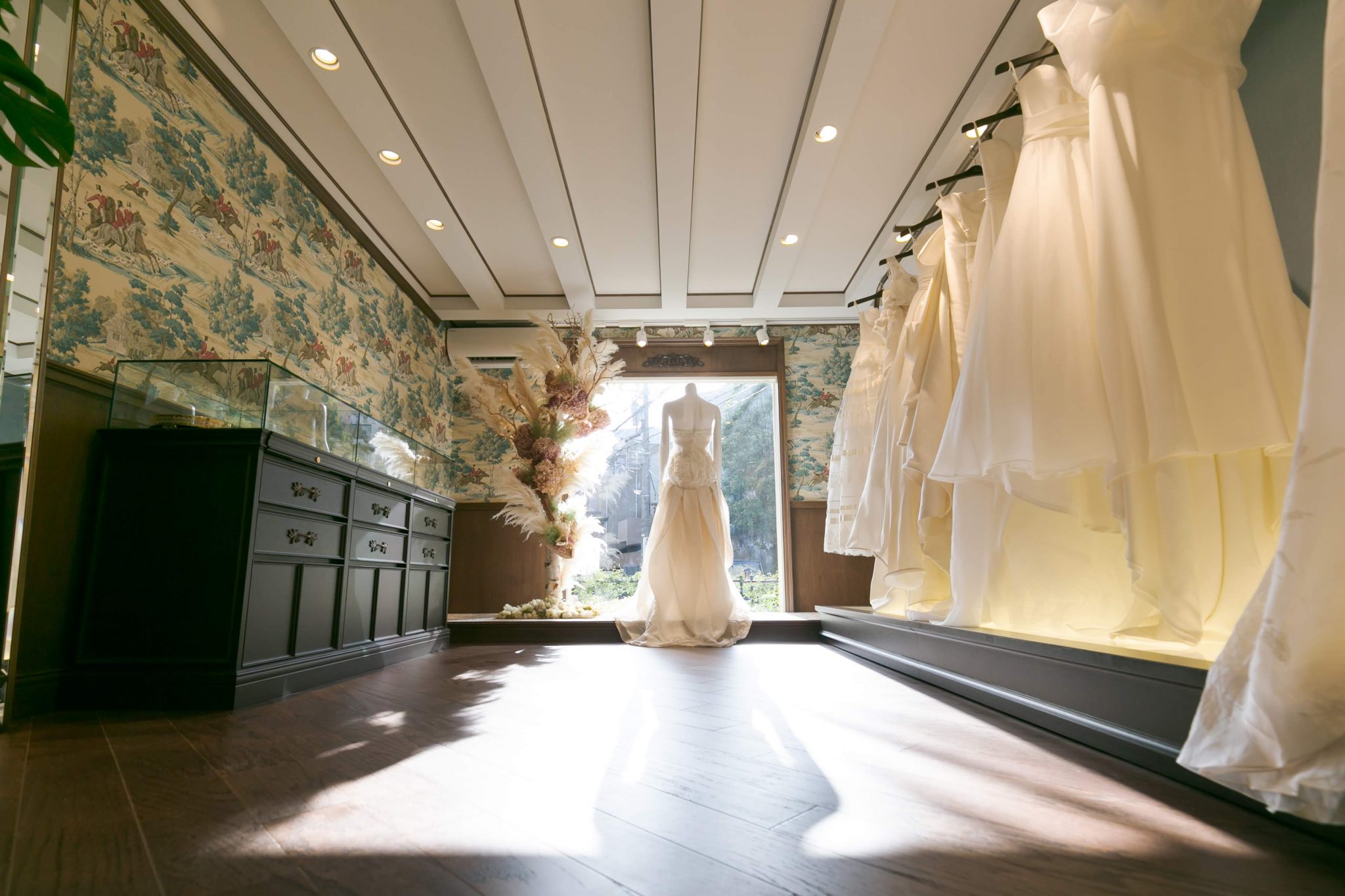 Dress the Lifeドレスショップの紹介 | Dress the Life（渕上